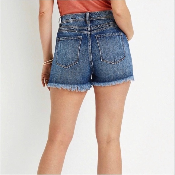 KanCan exclusively for Maurice's denim shorts size 29 EUC - Picture 2 of 10